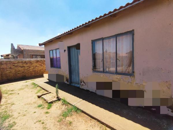 House For Sale in Cloverdene, Benoni