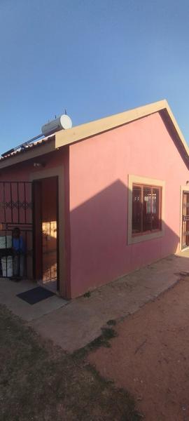 House For Sale in Daveyton, Daveyton