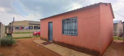 House For Sale in Daveyton Central, Daveyton